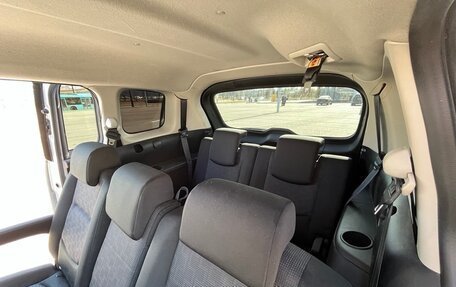 Mazda 5 I рестайлинг, 2007 год, 950 000 рублей, 13 фотография