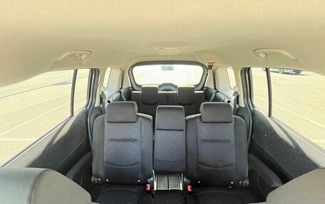 Mazda 5 I рестайлинг, 2007 год, 950 000 рублей, 18 фотография