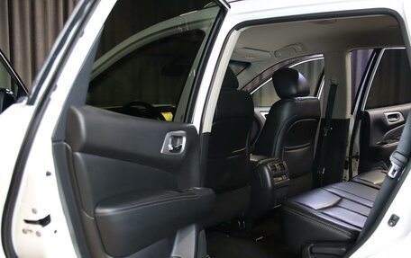 Nissan Pathfinder, 2016 год, 1 699 000 рублей, 6 фотография