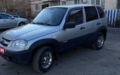 Chevrolet Niva I рестайлинг, 2015 год, 550 000 рублей, 1 фотография