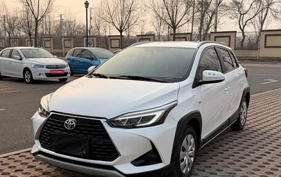 Toyota Yaris XP150 рестайлинг, 2022 год, 1 255 000 рублей, 1 фотография