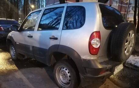 Chevrolet Niva I рестайлинг, 2012 год, 289 000 рублей, 3 фотография