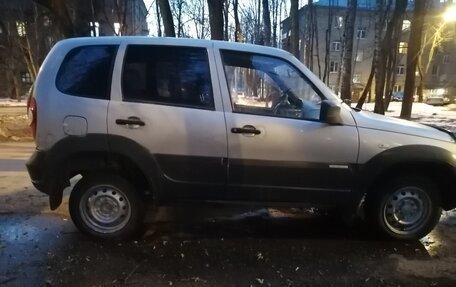 Chevrolet Niva I рестайлинг, 2012 год, 289 000 рублей, 5 фотография