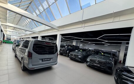 Mercedes-Benz V-Класс, 2025 год, 14 890 000 рублей, 39 фотография