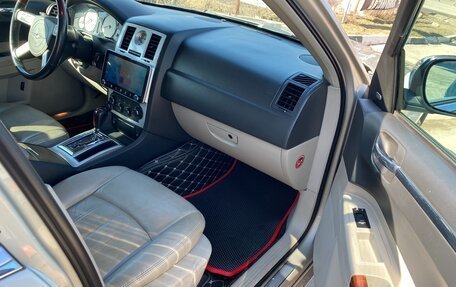 Chrysler 300C II, 2007 год, 1 250 000 рублей, 13 фотография