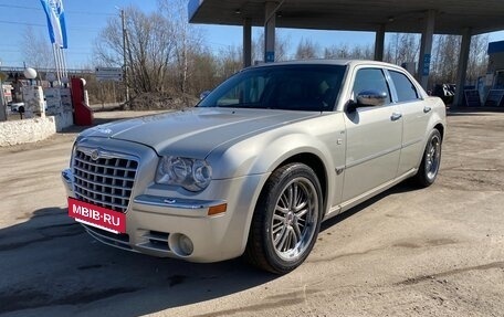 Chrysler 300C II, 2007 год, 1 250 000 рублей, 2 фотография