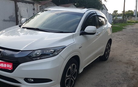 Honda Vezel, 2015 год, 1 700 000 рублей, 10 фотография
