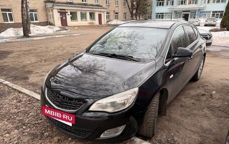 Opel Astra J, 2011 год, 520 000 рублей, 3 фотография