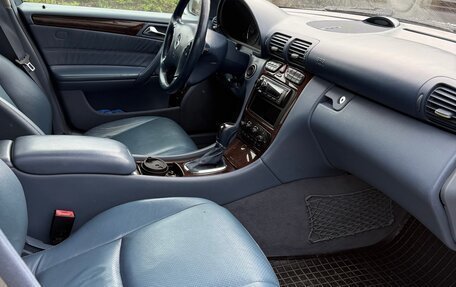 Mercedes-Benz C-Класс, 2003 год, 750 000 рублей, 6 фотография