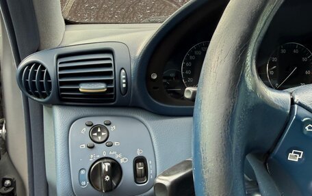 Mercedes-Benz C-Класс, 2003 год, 750 000 рублей, 11 фотография