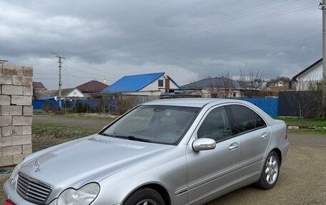 Mercedes-Benz C-Класс, 2003 год, 750 000 рублей, 3 фотография