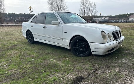 Mercedes-Benz E-Класс, 1996 год, 212 000 рублей, 6 фотография