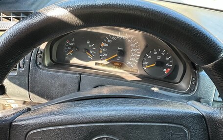 Mercedes-Benz E-Класс, 1996 год, 212 000 рублей, 10 фотография