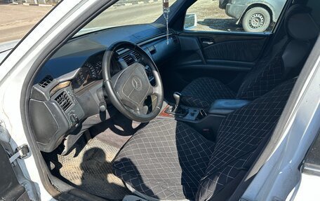 Mercedes-Benz E-Класс, 1996 год, 212 000 рублей, 9 фотография