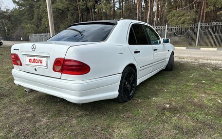 Mercedes-Benz E-Класс, 1996 год, 212 000 рублей, 5 фотография