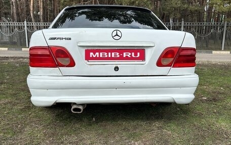 Mercedes-Benz E-Класс, 1996 год, 212 000 рублей, 4 фотография