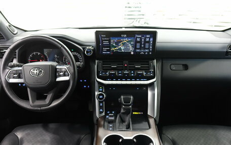 Toyota Land Cruiser, 2024 год, 14 900 000 рублей, 12 фотография