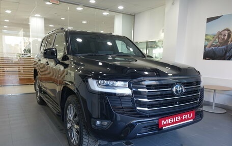 Toyota Land Cruiser, 2024 год, 14 900 000 рублей, 3 фотография