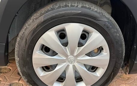 Toyota Yaris XP150 рестайлинг, 2022 год, 1 255 000 рублей, 19 фотография