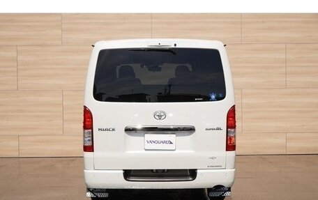 Toyota HiAce H200, 2023 год, 4 672 000 рублей, 3 фотография