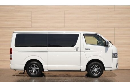Toyota HiAce H200, 2023 год, 4 672 000 рублей, 4 фотография