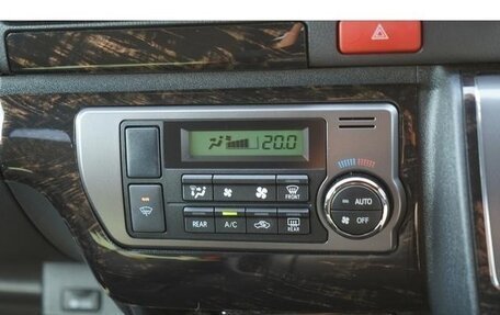 Toyota HiAce H200, 2023 год, 4 672 000 рублей, 19 фотография