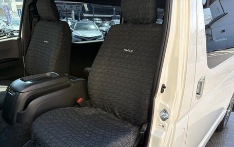 Toyota HiAce H200, 2023 год, 4 672 000 рублей, 32 фотография