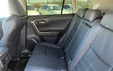 Toyota RAV4, 2020 год, 3 899 000 рублей, 19 фотография