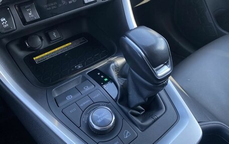 Toyota RAV4, 2020 год, 3 899 000 рублей, 28 фотография