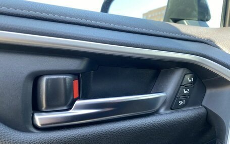 Toyota RAV4, 2020 год, 3 899 000 рублей, 32 фотография