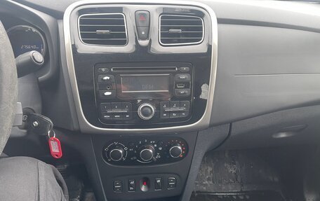 Renault Logan II, 2016 год, 549 000 рублей, 11 фотография