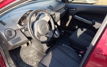 Mazda 2 III, 2010 год, 750 000 рублей, 2 фотография