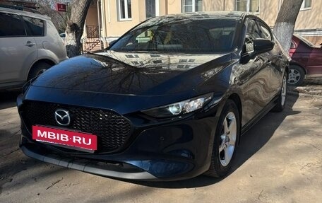 Mazda 3, 2020 год, 1 830 000 рублей, 4 фотография