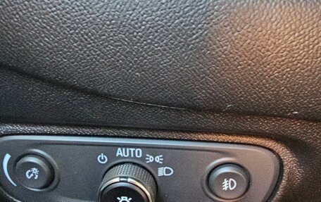 Chevrolet Equinox III, 2019 год, 1 800 000 рублей, 3 фотография