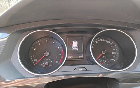 Volkswagen Tiguan II, 2020 год, 3 150 000 рублей, 7 фотография