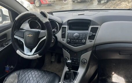 Chevrolet Cruze II, 2012 год, 535 000 рублей, 7 фотография
