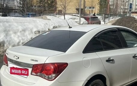 Chevrolet Cruze II, 2012 год, 535 000 рублей, 3 фотография