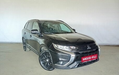Mitsubishi Outlander III рестайлинг 3, 2021 год, 2 820 000 рублей, 3 фотография