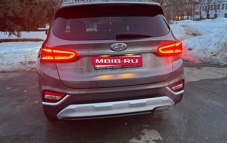 Hyundai Santa Fe IV, 2019 год, 2 800 000 рублей, 5 фотография