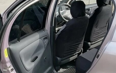 Toyota Vitz, 2001 год, 329 000 рублей, 11 фотография