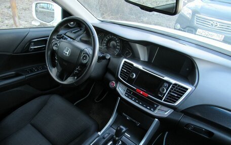 Honda Accord IX рестайлинг, 2013 год, 1 050 000 рублей, 12 фотография