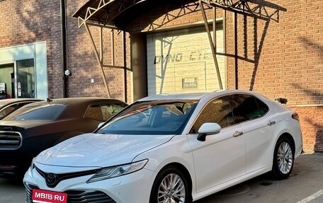 Toyota Camry, 2018 год, 2 390 000 рублей, 1 фотография