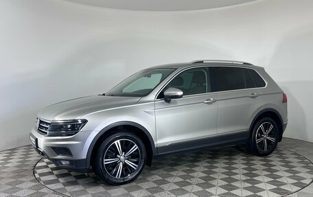 Volkswagen Tiguan II, 2017 год, 2 740 000 рублей, 1 фотография