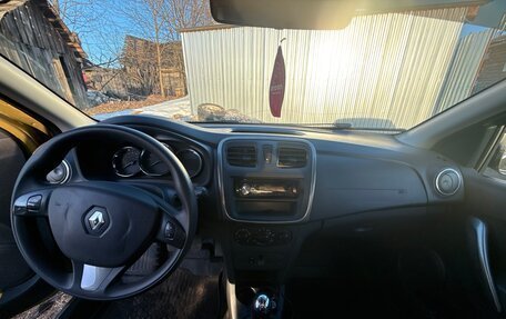 Renault Sandero II рестайлинг, 2016 год, 930 000 рублей, 9 фотография