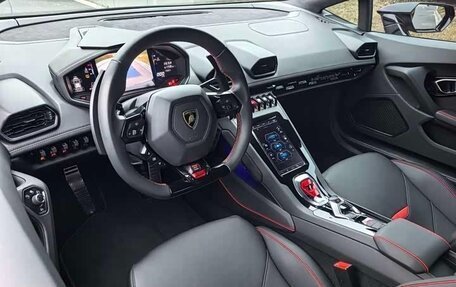 Lamborghini Huracán, 2021 год, 21 500 000 рублей, 10 фотография