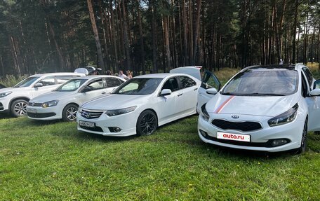 Honda Accord VIII рестайлинг, 2012 год, 1 300 000 рублей, 6 фотография