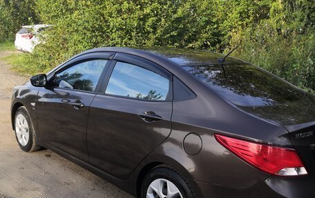 Hyundai Solaris II рестайлинг, 2015 год, 700 000 рублей, 4 фотография