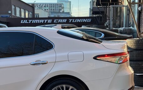 Toyota Camry, 2018 год, 2 390 000 рублей, 2 фотография