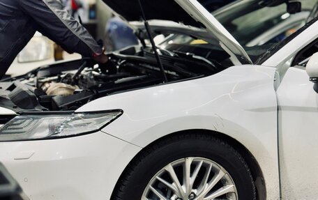 Toyota Camry, 2018 год, 2 390 000 рублей, 5 фотография