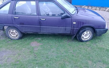 ИЖ 2126 «Ода», 2002 год, 135 000 рублей, 3 фотография